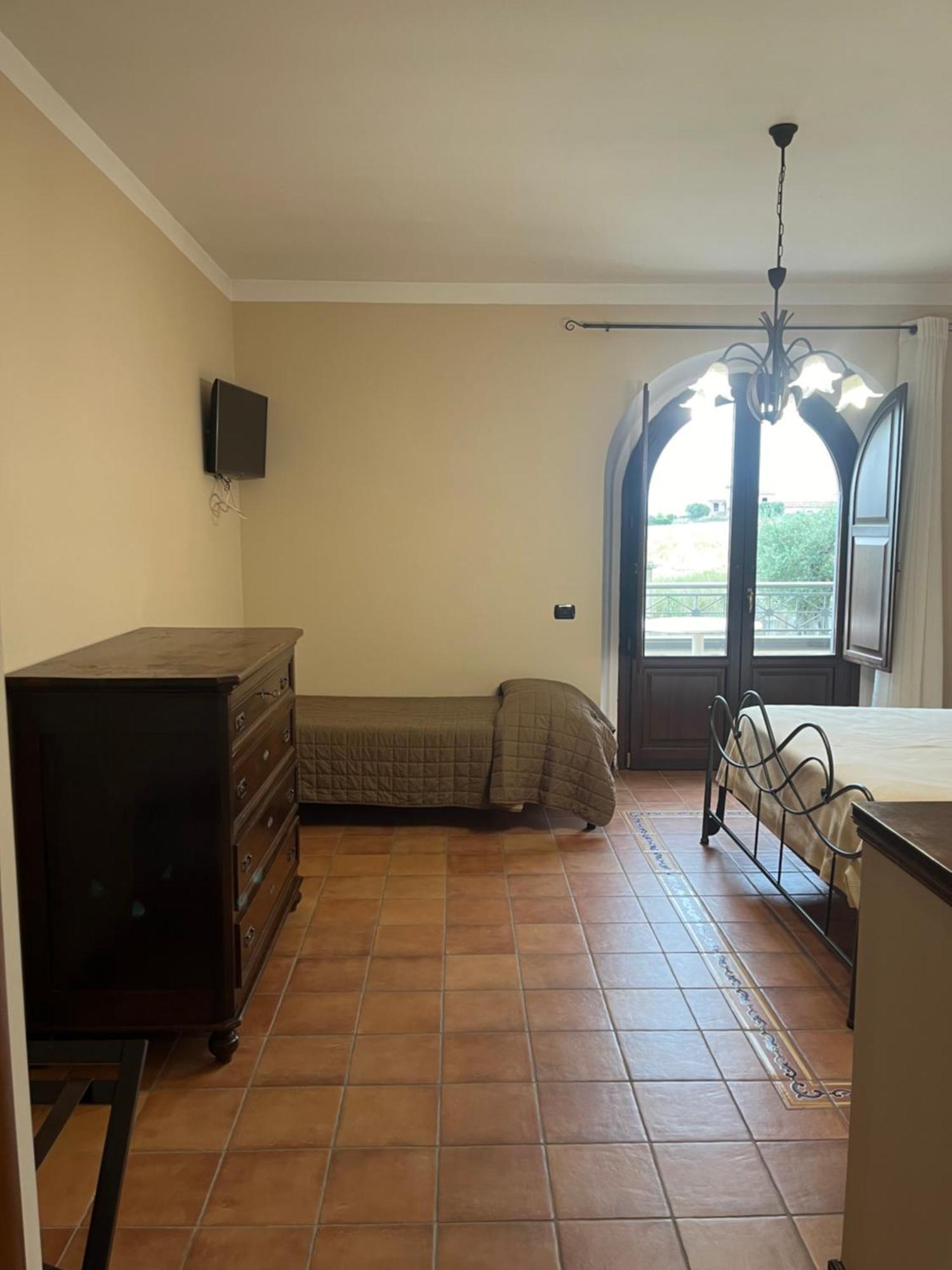 La Vecchia Torre Villa San Nicola Manfredi Luaran gambar