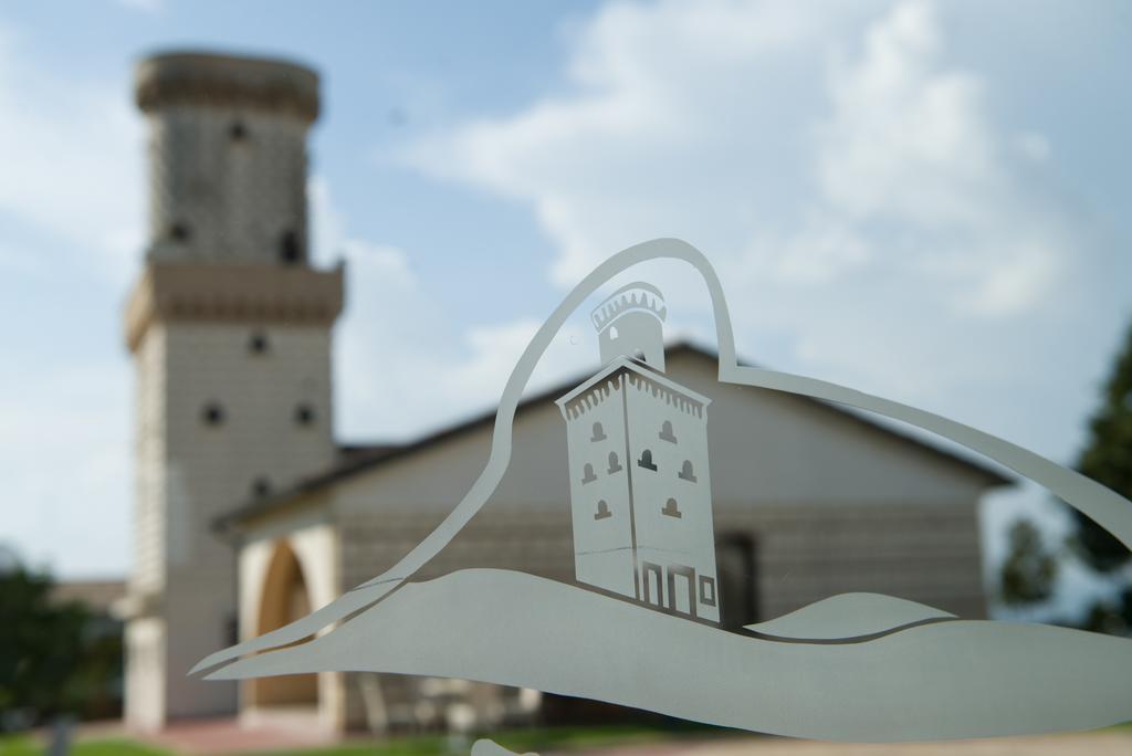La Vecchia Torre Villa San Nicola Manfredi Luaran gambar