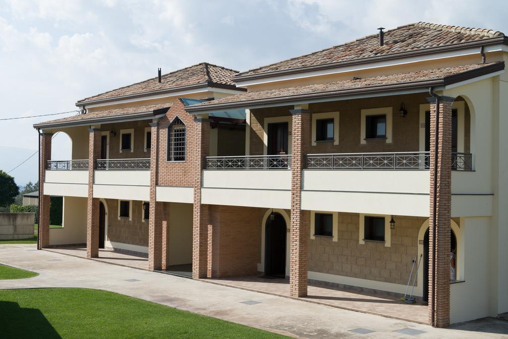 La Vecchia Torre Villa San Nicola Manfredi Luaran gambar